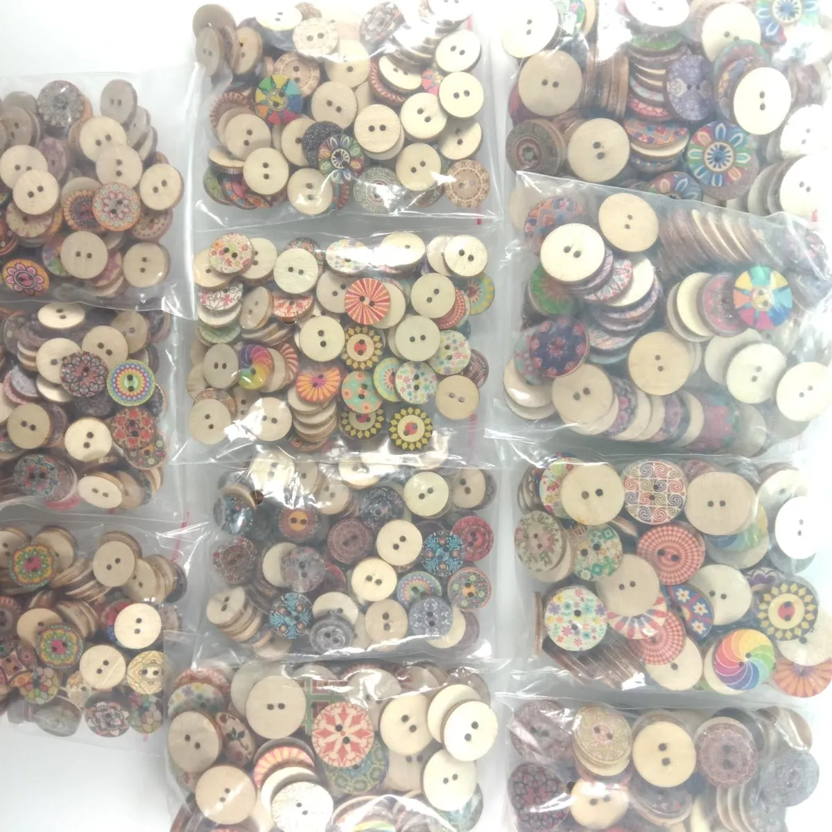 100pcs Retro Wooden Buttons for Handmade Clothes 15-20mm Random Selection Scrapbooking