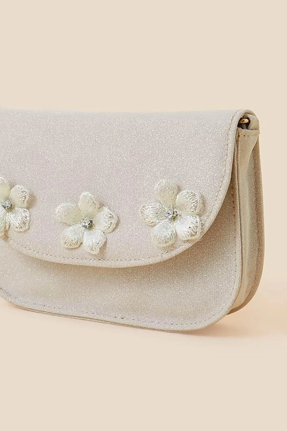 ACCESSORIZE