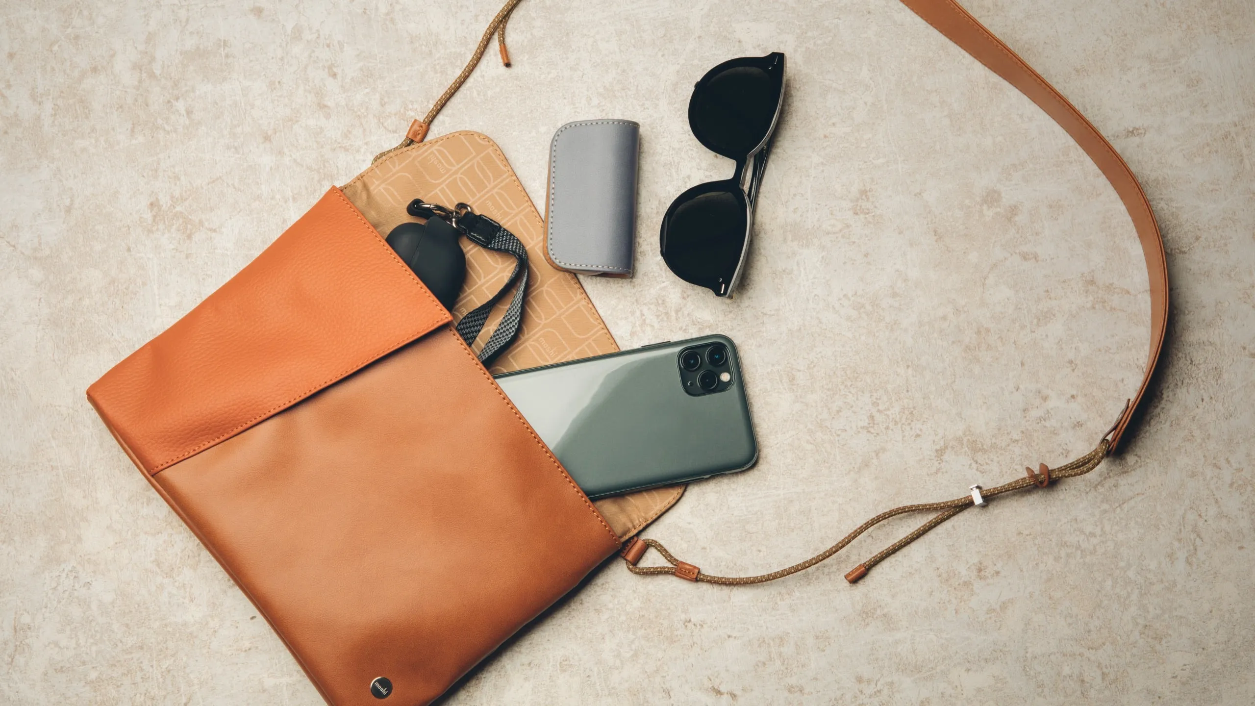 Aro Slim Crossbody Bag