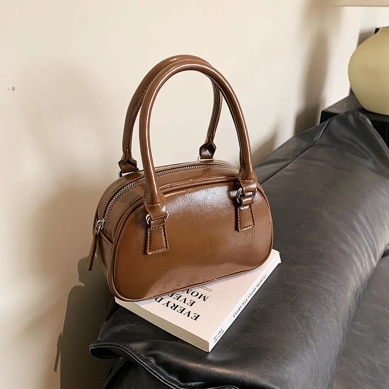 Attractive Women's Retro Easy Matching Portable Handbags