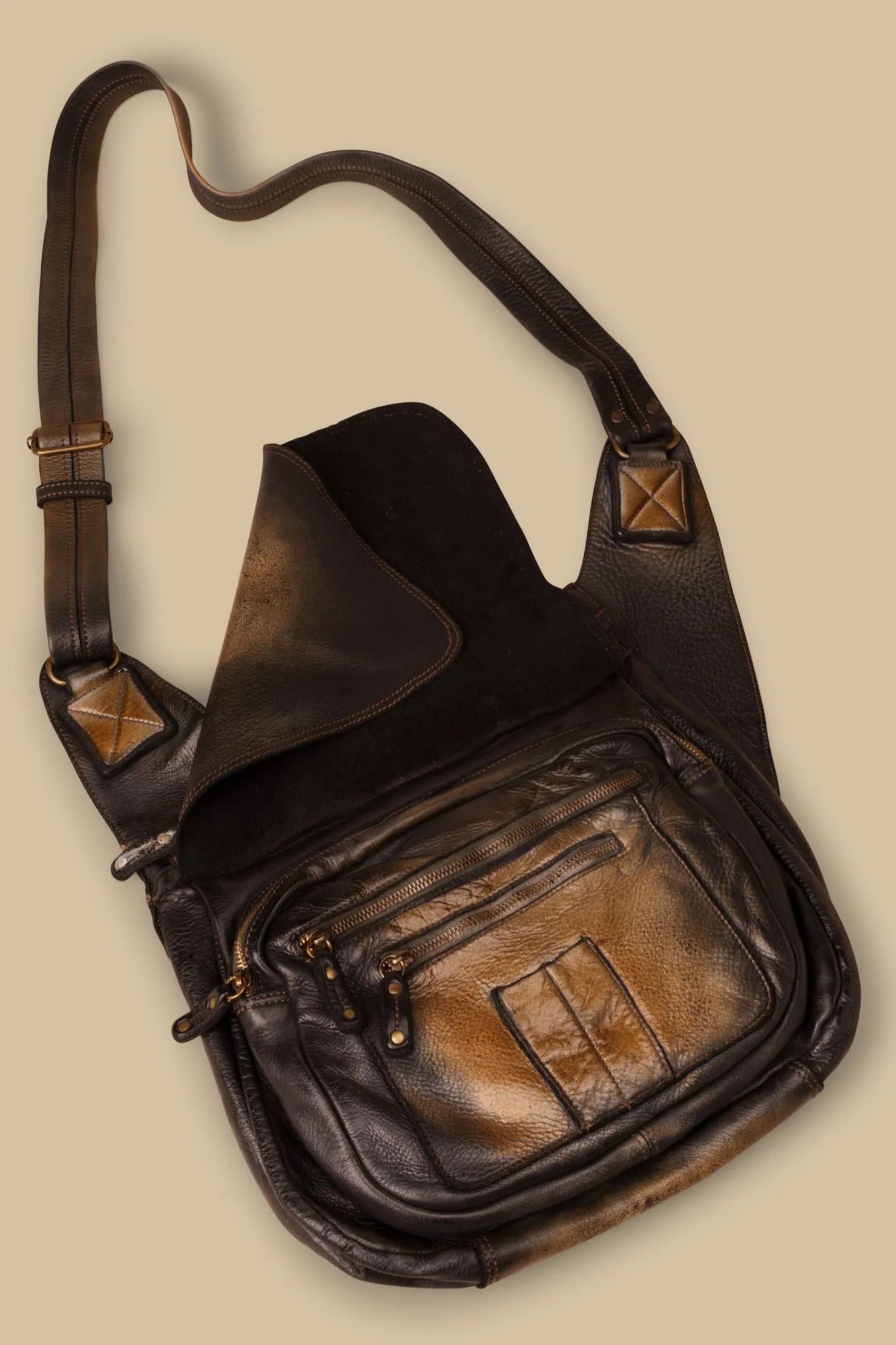 BAYSIDE84 Crossbody Saddle Bag - Black Vintage