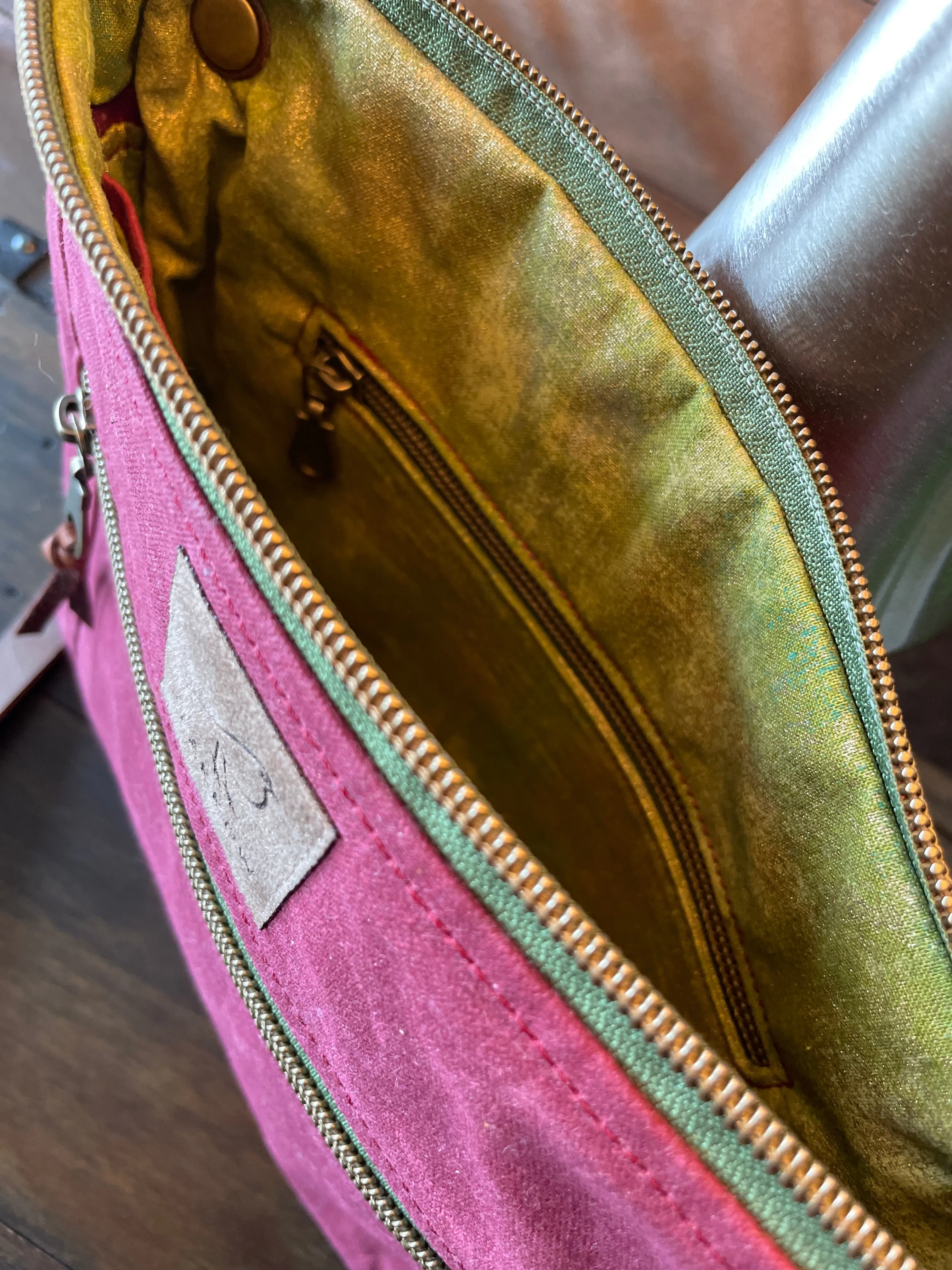 Cambridge Crossbody - Petite