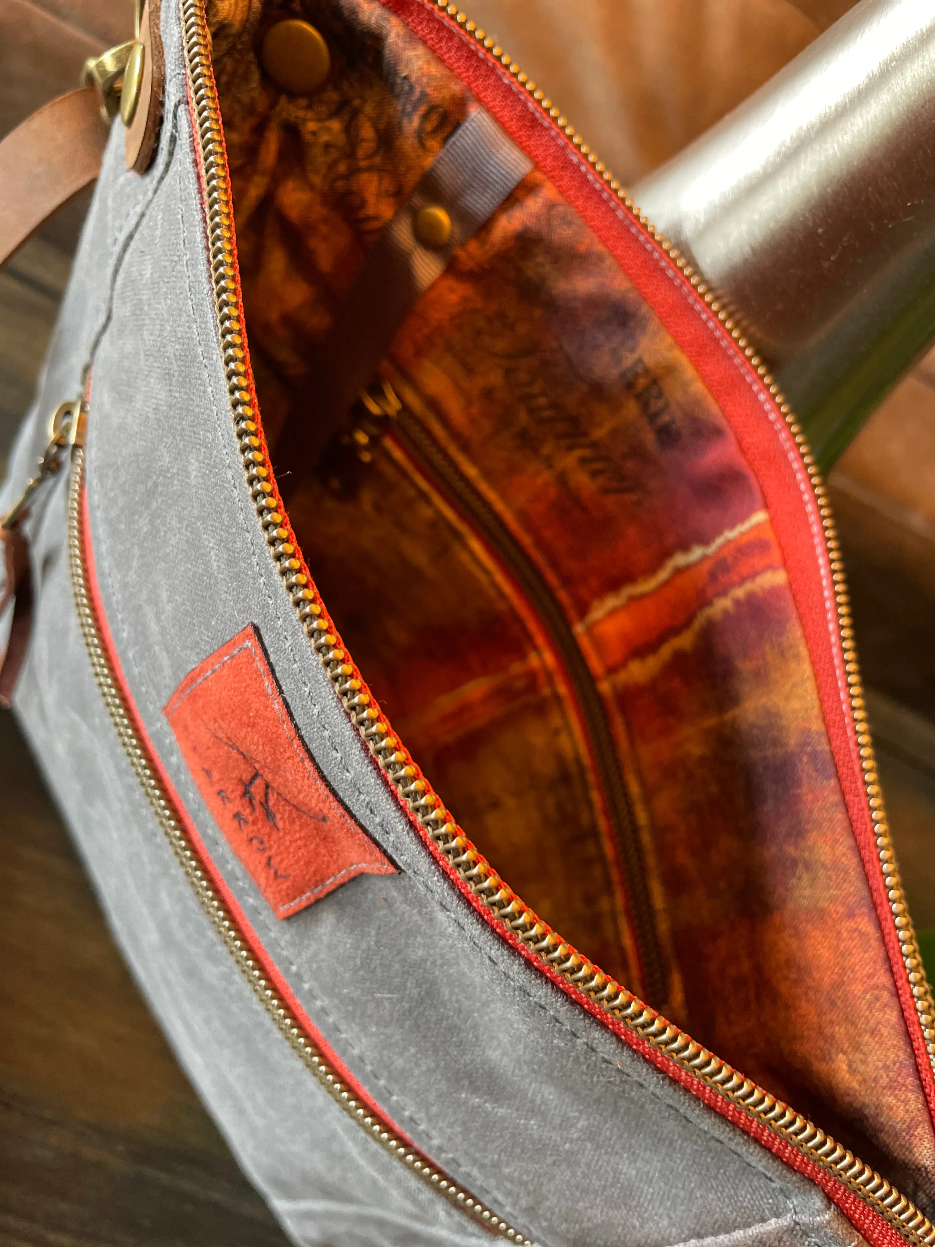 Cambridge Crossbody - Petite