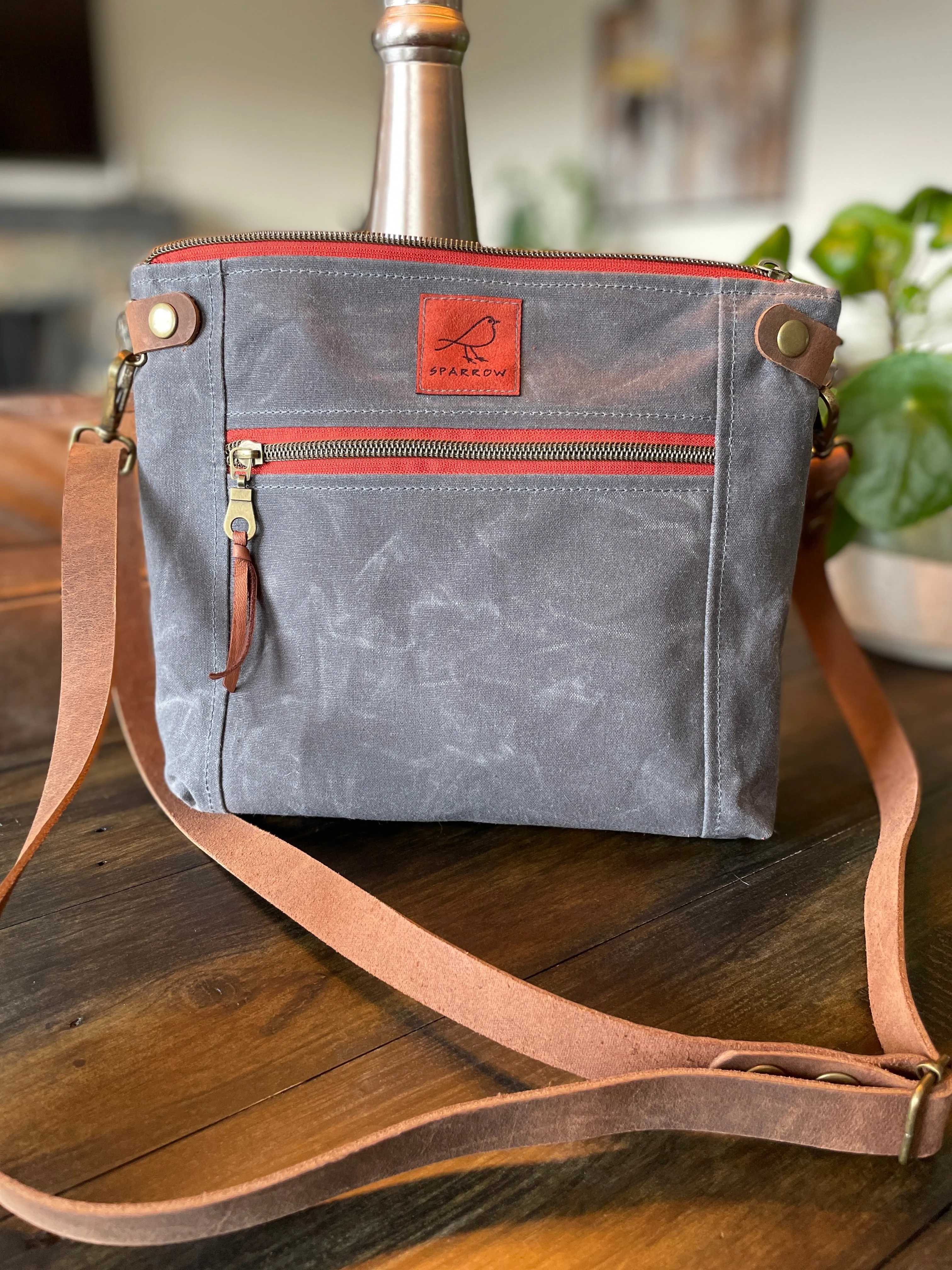 Cambridge Crossbody - Petite