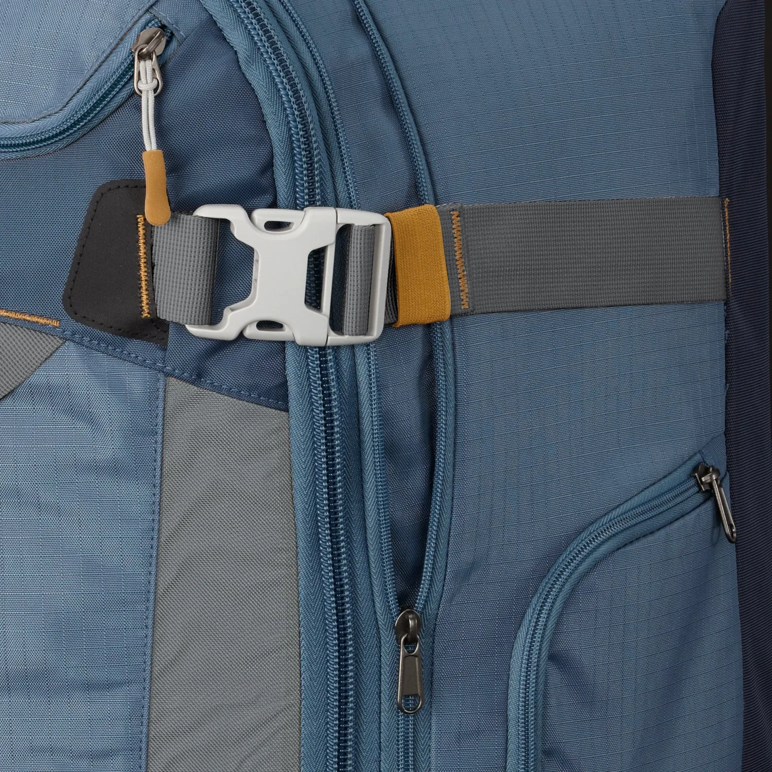 Eagle Creek Load Warrior Wheeled Duffel