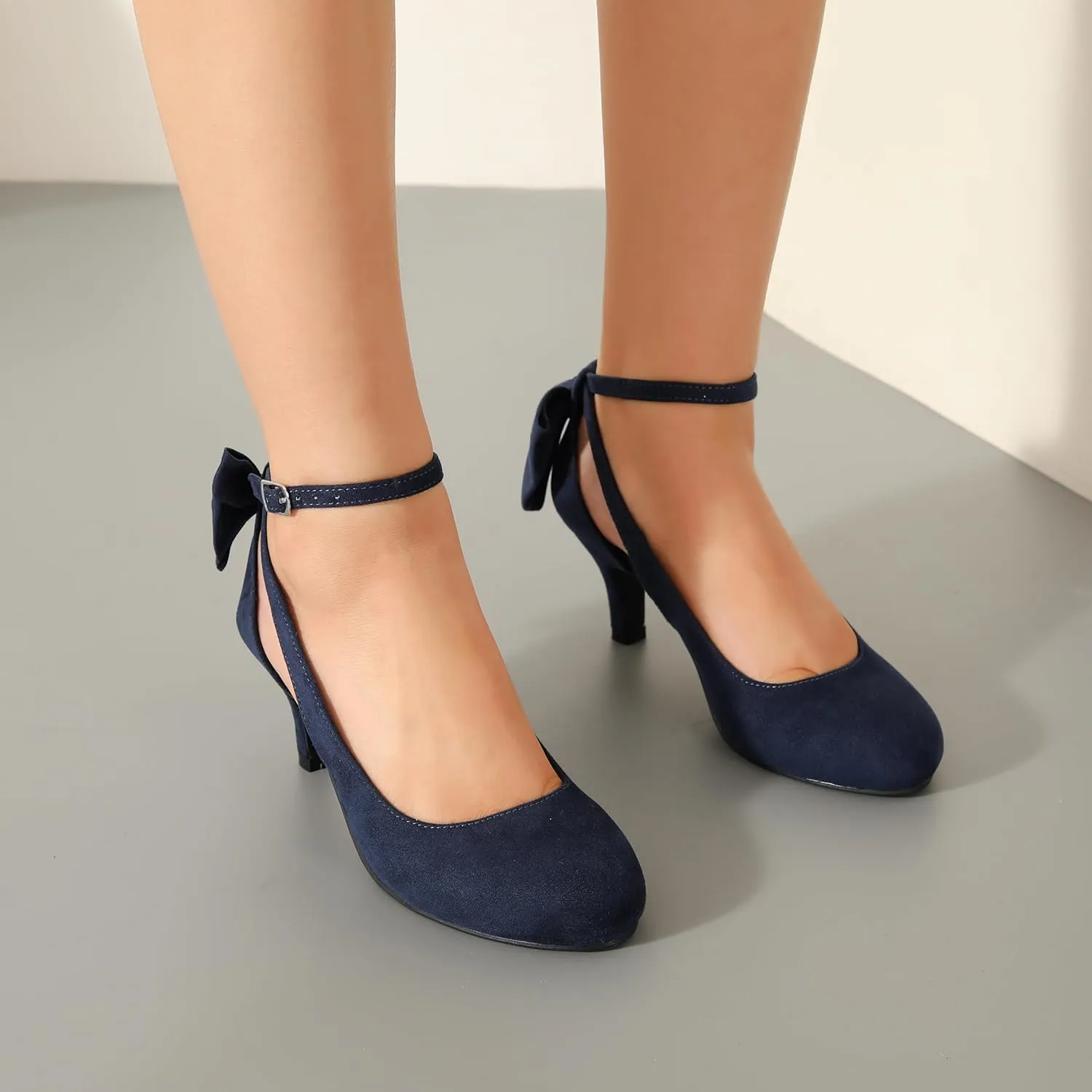 Enelauge Women's Mary Jane Bow Closed Toe Vintage Pumps Low Kitten Heel Retro Ankle Strap Buckle Comfortable Vintage Wedding Evening Party Dress Office Work Church Shoes