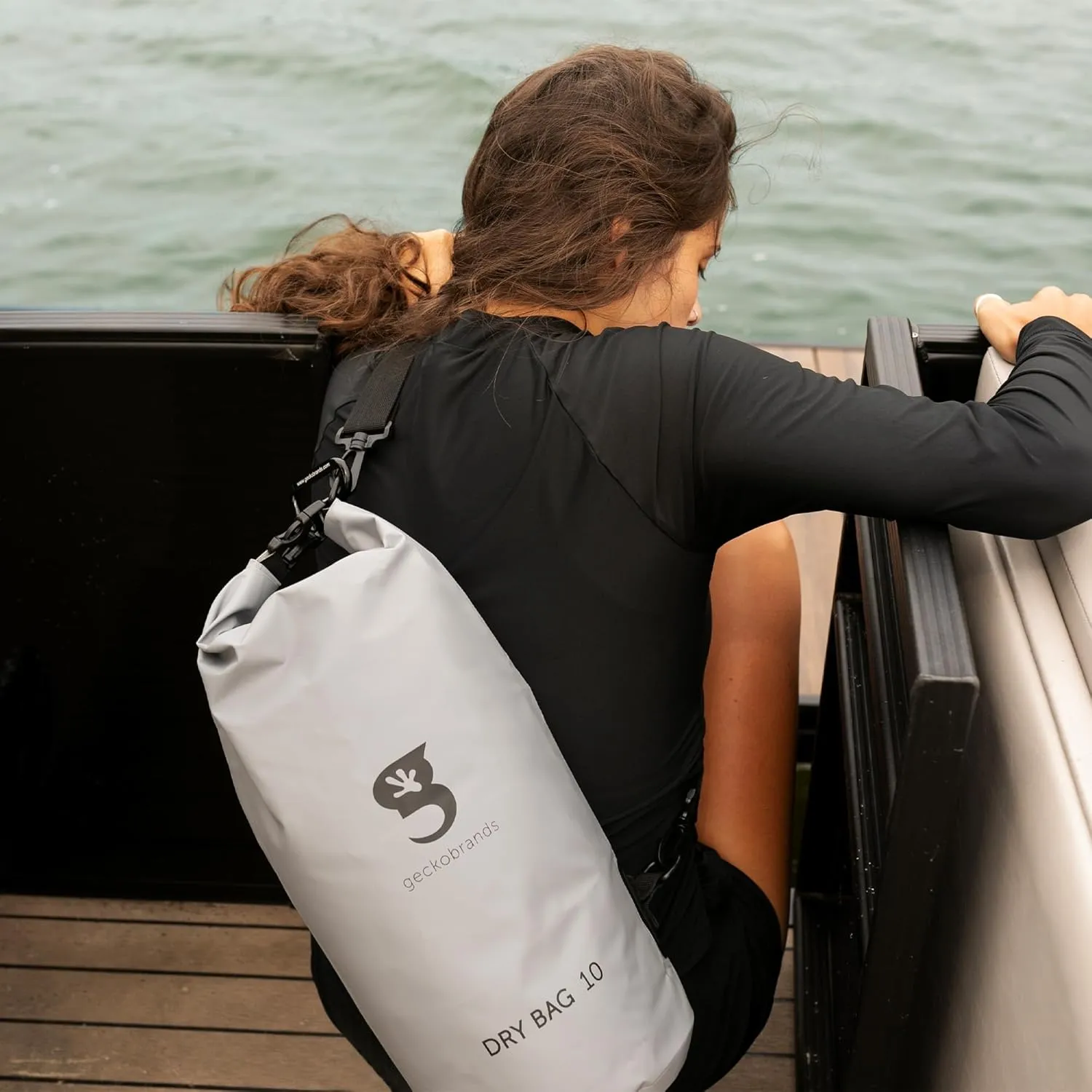 geckobrands Tarpaulin Dry Bag – Waterproof PVC Bag with Carabiner for Secure Storage, for Boating, Kayaking, Camping