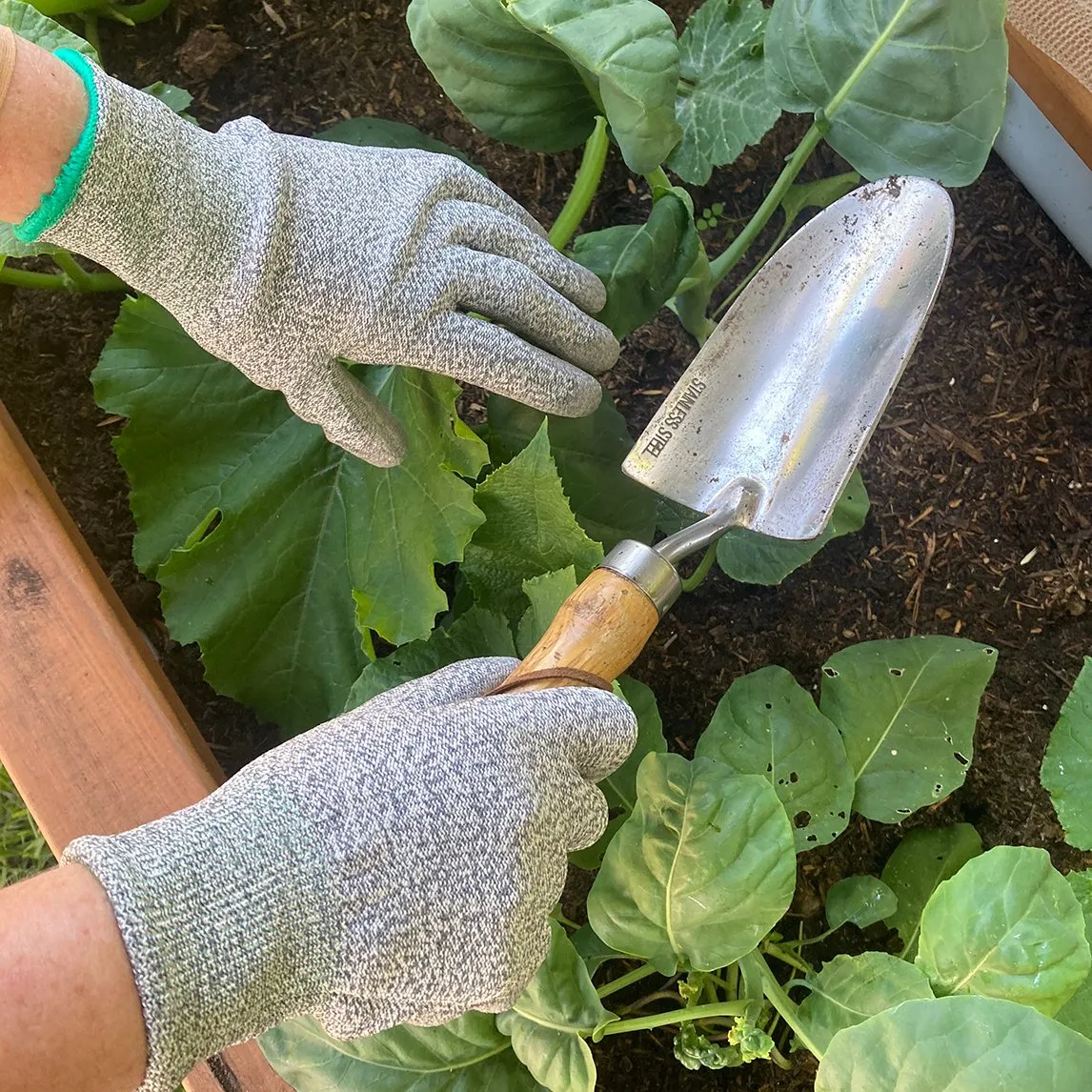 Handy Hands Garden Glove