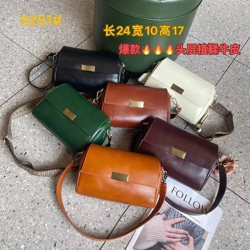 Luxury Leather Crossbody Bag – Elegant & Functional Handbag for Women