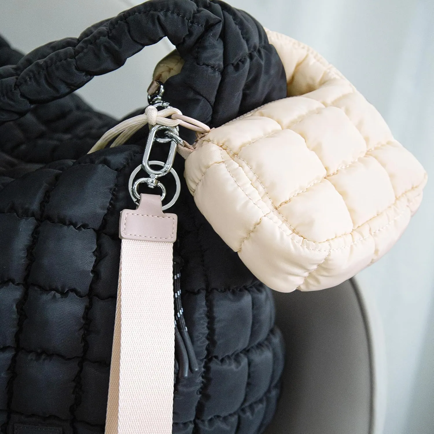 Mini Quilted Wristlet Bag for Women, Puffer Handbags,Evening Bags,Charm Lipstick Bag,Cute bag Charm for Gift