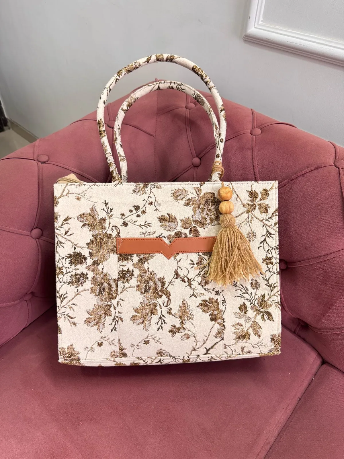 MULTIPURPOSE TOTES