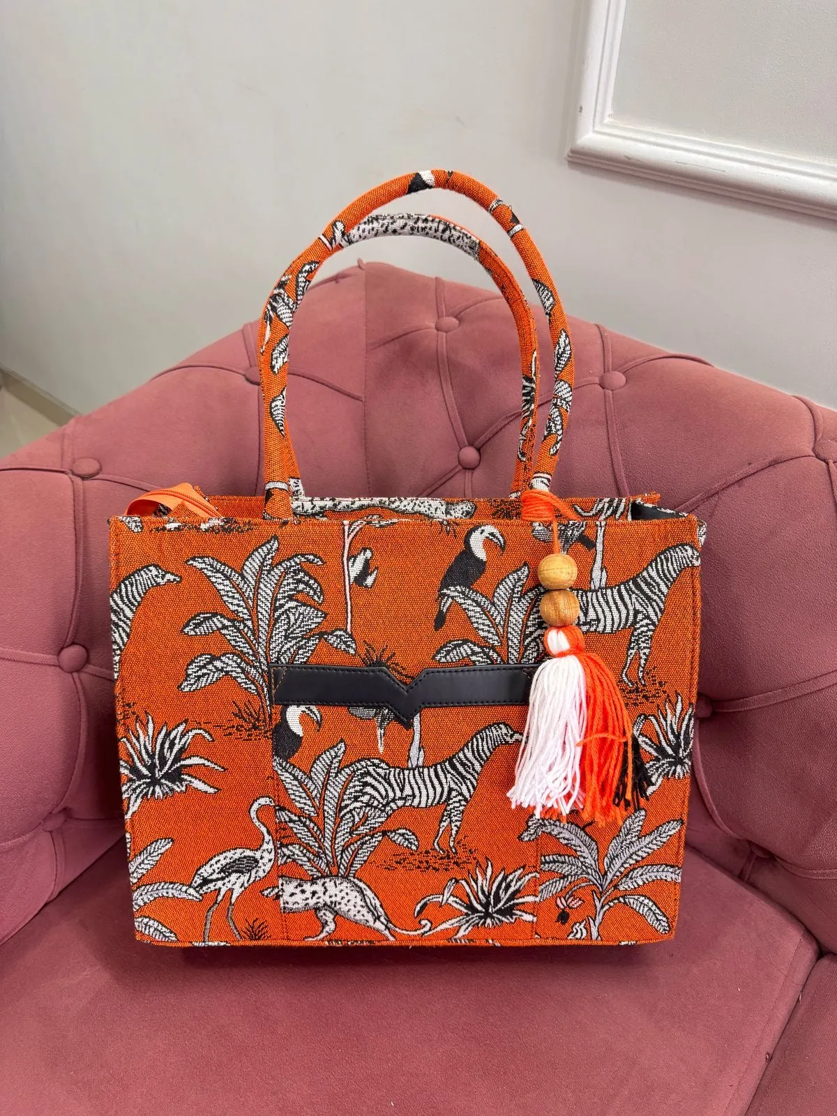 MULTIPURPOSE TOTES