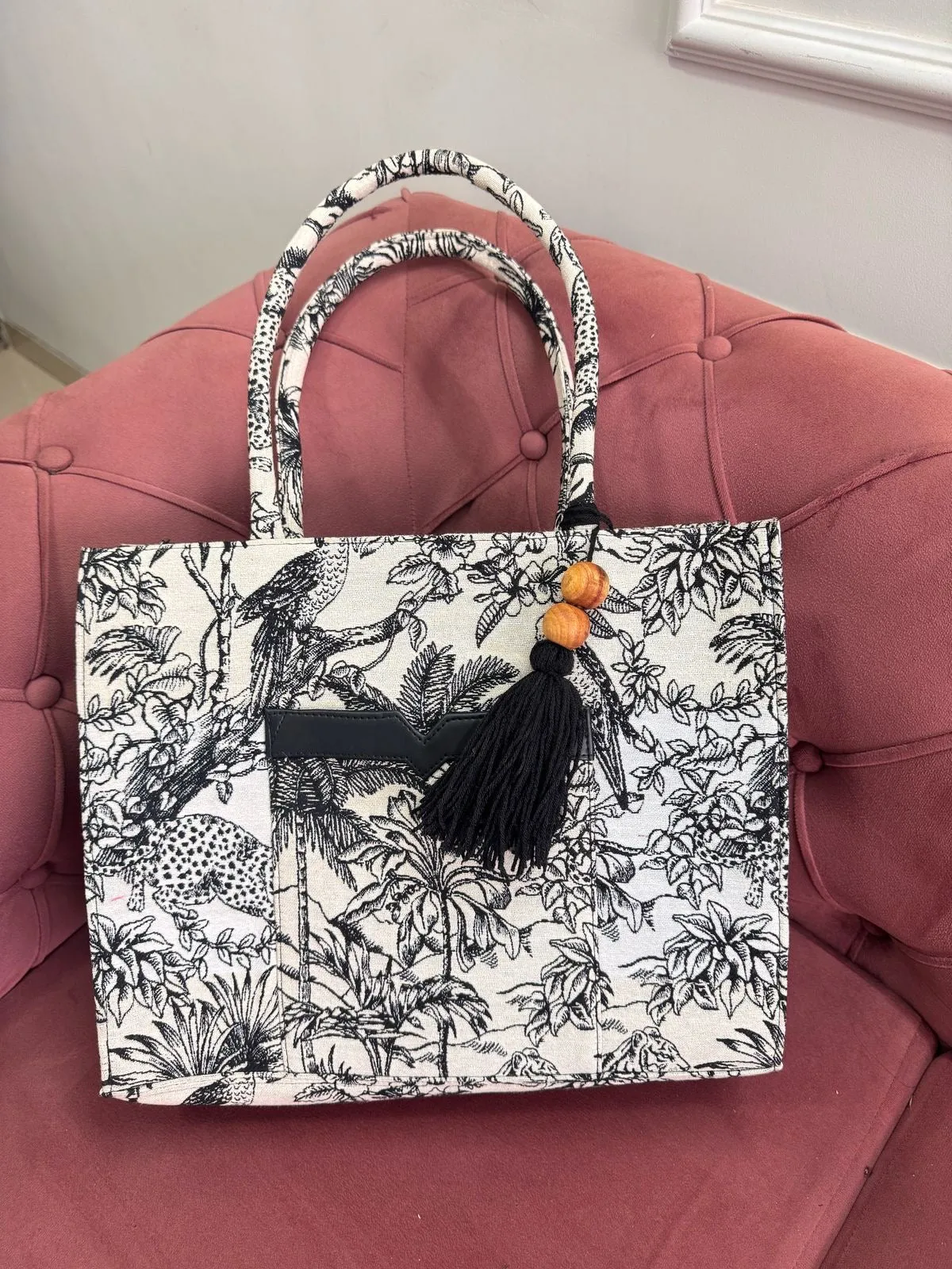 MULTIPURPOSE TOTES