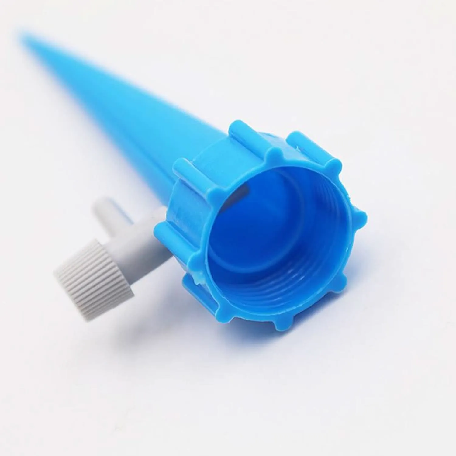 Plant Watering Spikes Self Watering Spikes Water Dripper For Plants Adjustable Plant Watering Devices With Slow Release Control Valve Switch (4 pcs)