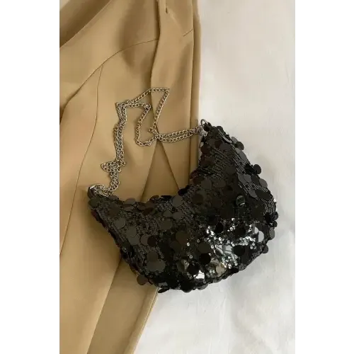 Sparkle in Style with Yeppi Sequin Chain Crossbody Bags