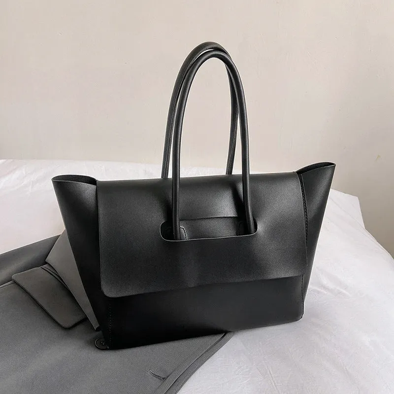 Women's Korean Style Large Capacity Retro Commuter Handbags
