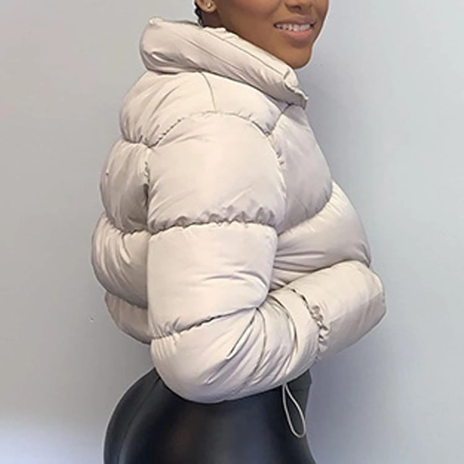 Women's Short Puffer Jackets Cropped Winter Coats Y2k Quilted Jackets Zip Up Padded Stand Collar Outerwear Pockets