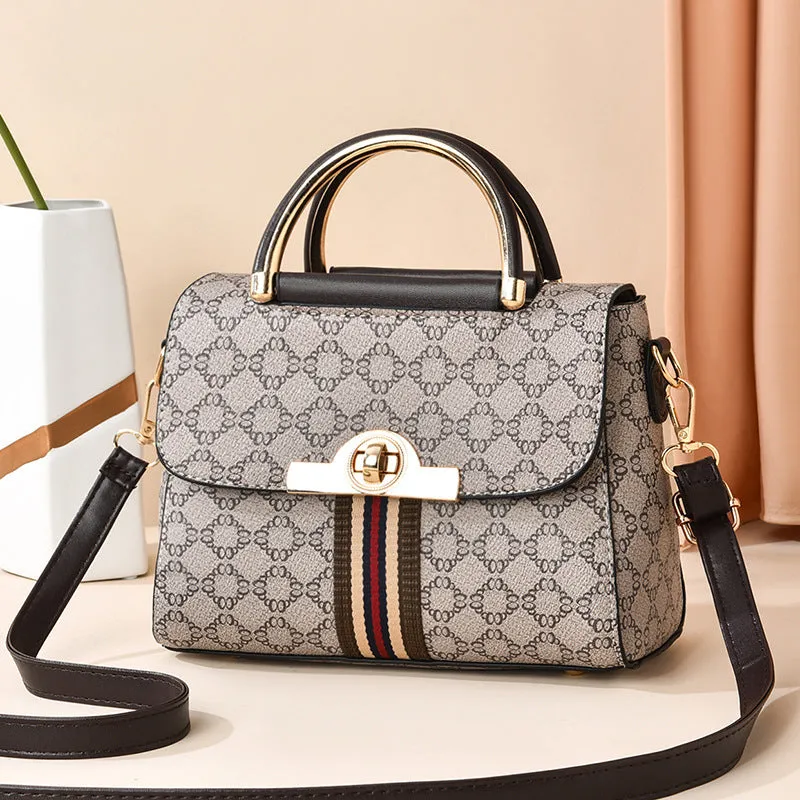 Women's Summer Fashion Large Capacity Retro Handbags